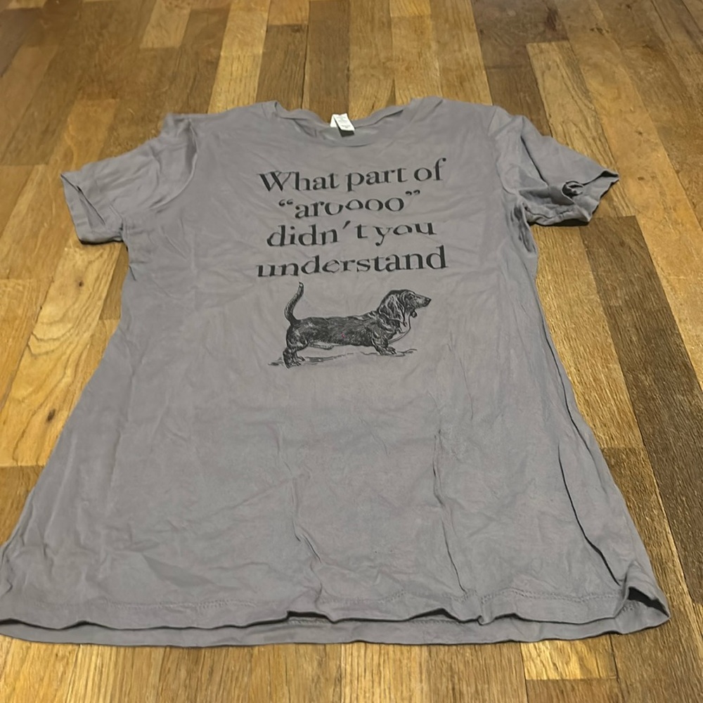 Size 2xl tee but runs like a large